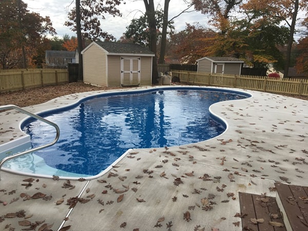 pool construction by Van Dorn Pools and Spas