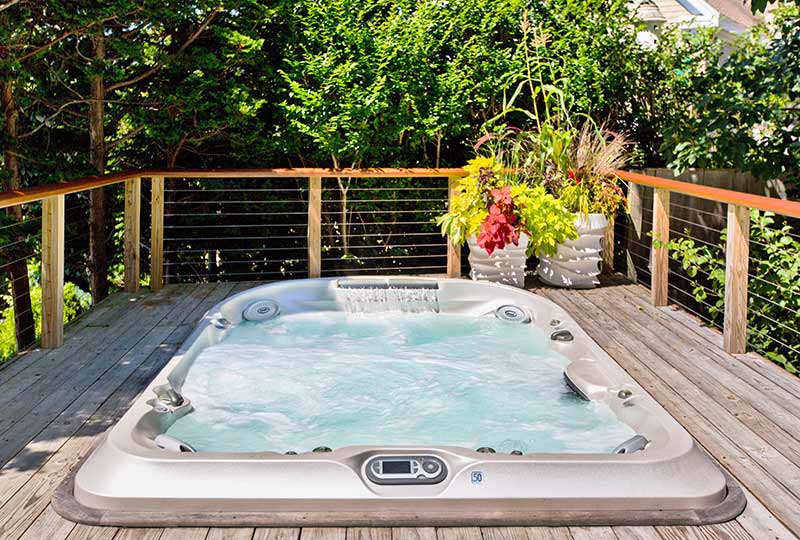 jacuzzi-hot-tub-deck-installation-maryland-pennsylvania