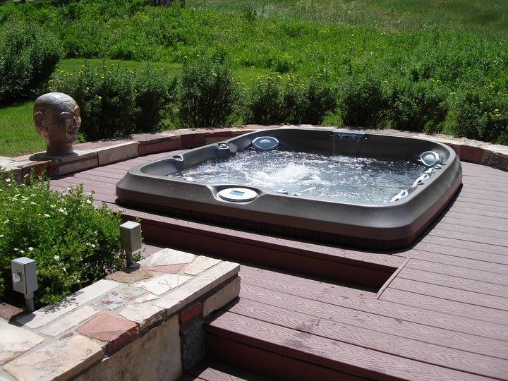 jacuzzi-hot-tub-in-deck-installation-maryland-pennsylvania