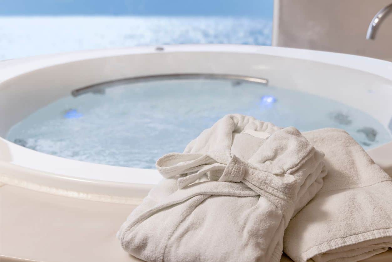 7 Best Winter Hot Tub Accessories For Your Spa