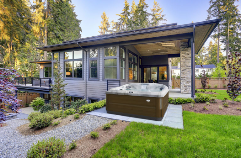 J-485 Jacuzzi Hot Tub outdoor installation after hot tub delivery