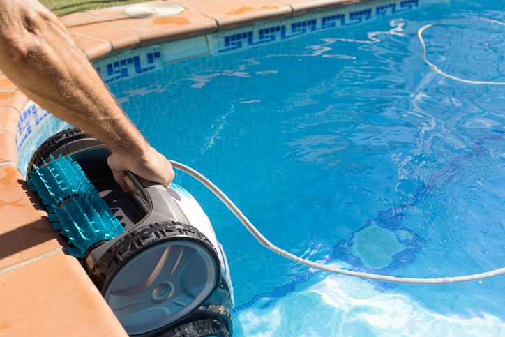 types of pool cleaners